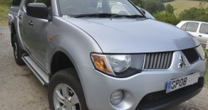 Mitsubishi L200 4Life Air Con Alloys Electric Windows ONLY 23,000 Warrantied Miles